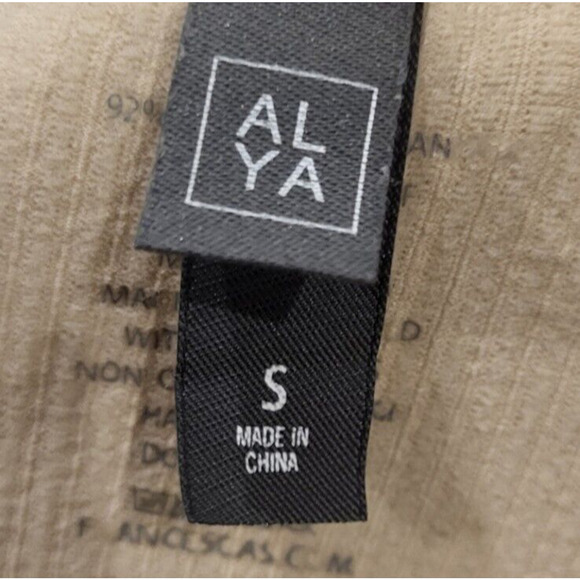 Alya nude layering cami crop top, size small - Picture 3 of 4